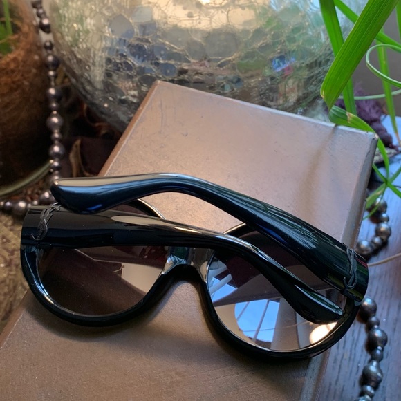 ❤️SOLD ⛔️Authentic ST.LAURENT 60 Round Oversized - Picture 4 of 8